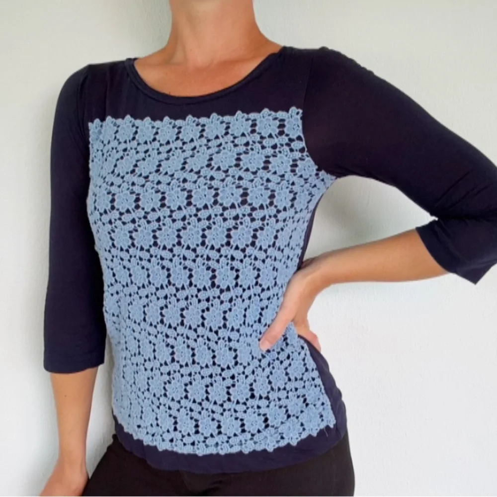 J. Crew blue floral textured eyelet lace 3/4 sleeve cotton knit top size XS